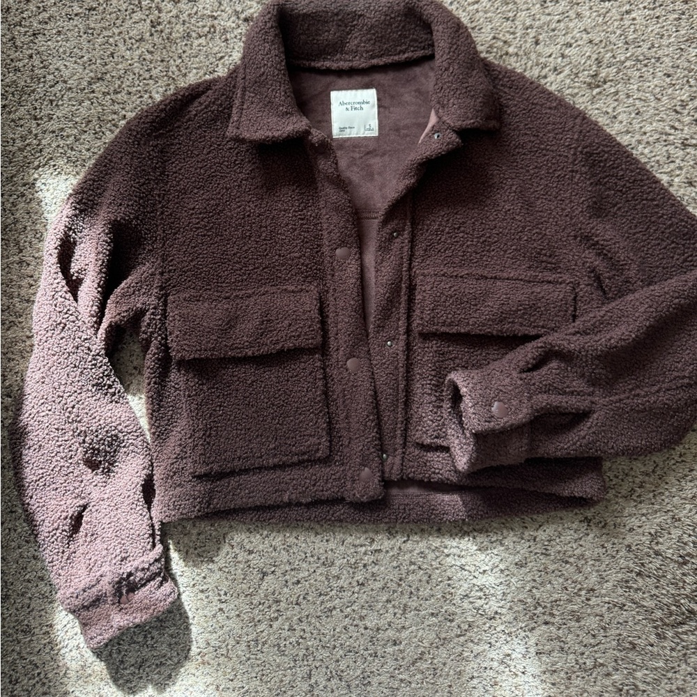 Abercrombie cropped Sherpa jacket